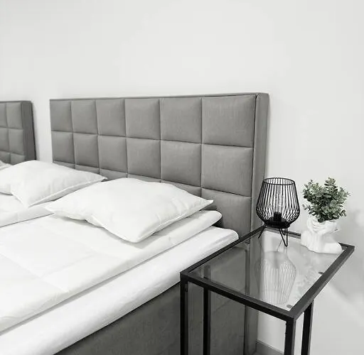 New Modern Large In New Town 3bdr *