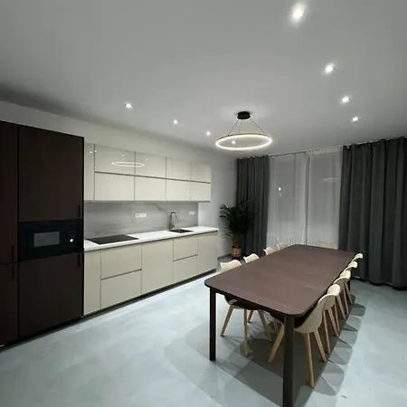 Apartamento New Modern Large In New Town 3bdr Praga